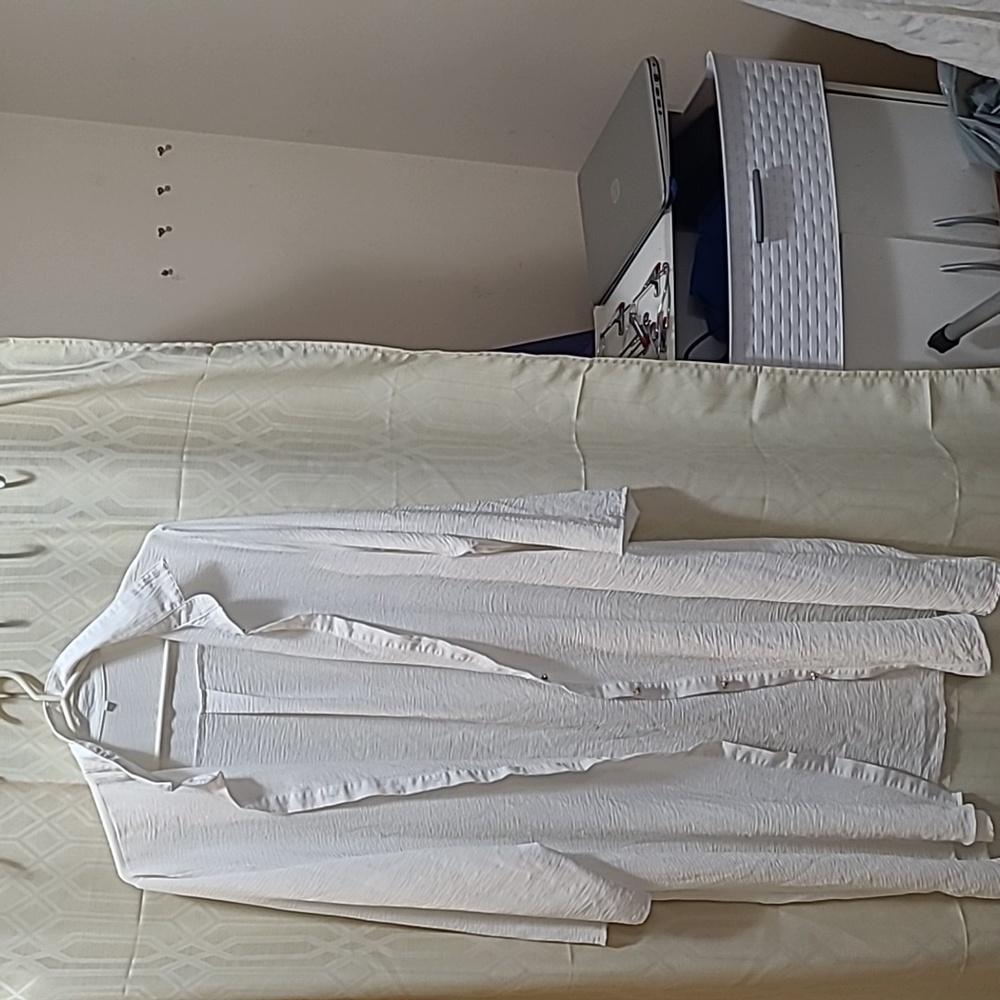 White Long Open Cardigan Sz L.